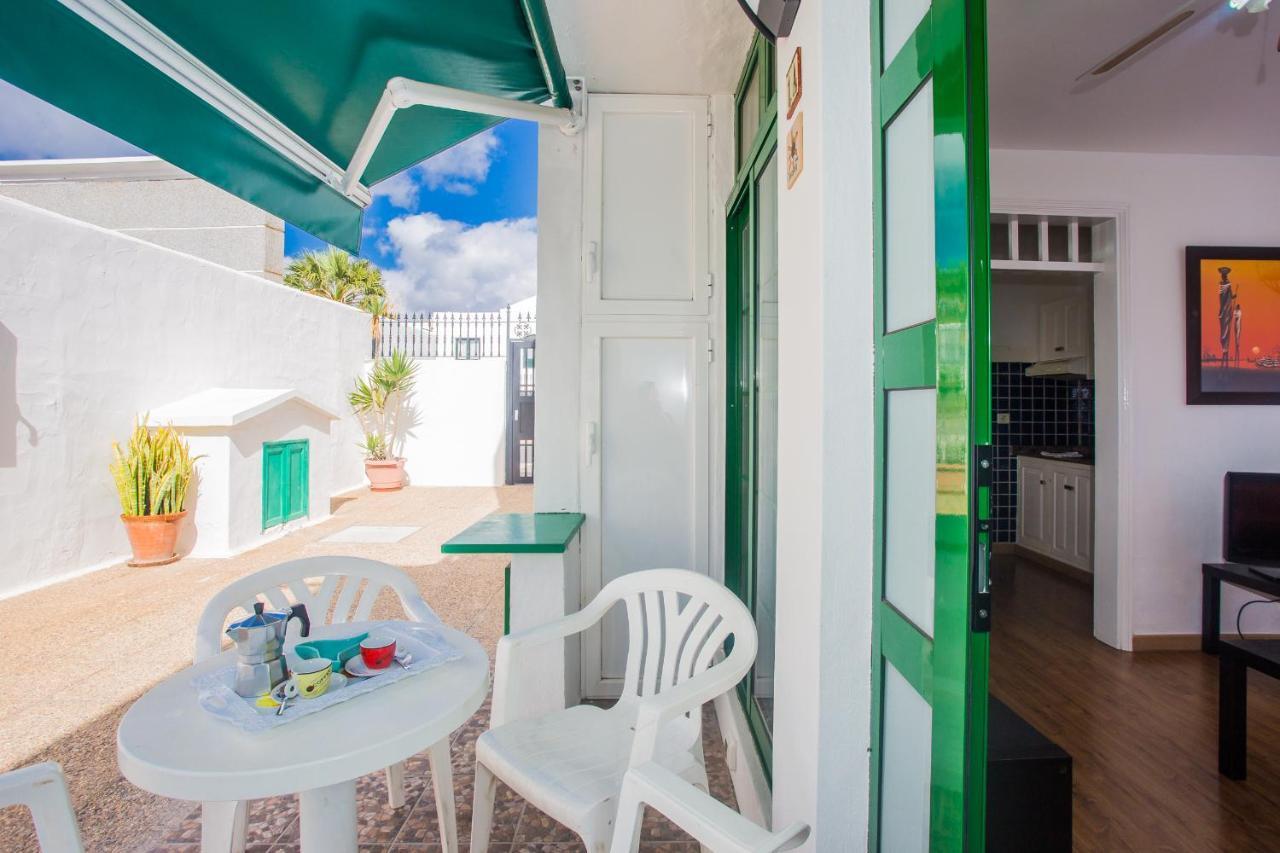Apartamentos Haria En Puerto Del Carmen Tias Exterior photo