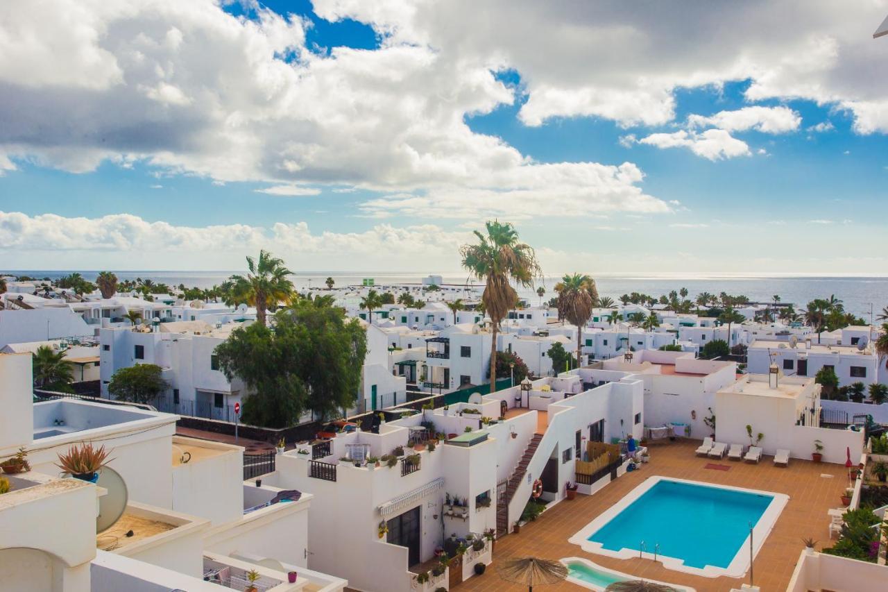 Apartamentos Haria En Puerto Del Carmen Tias Exterior photo